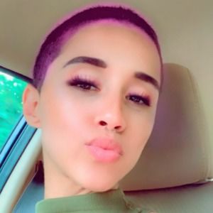 Meet your Posher, Priscilla